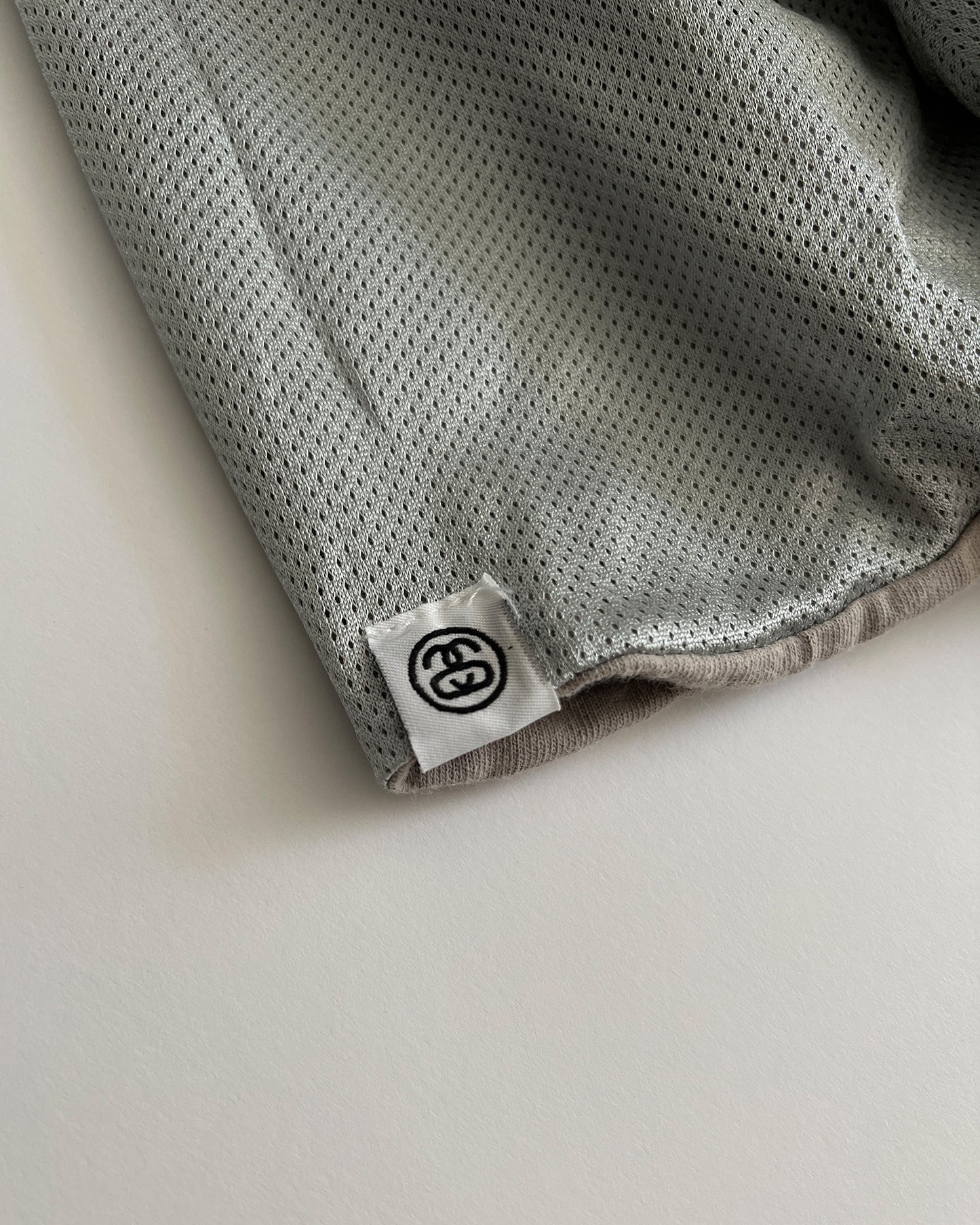 2000s Stüssy Beige/Grey "NY Yankees" Reversible T-Shirt